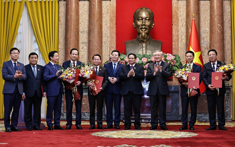 Chủ tịch nước trao quyết định bổ nhiệm các Phó Thủ tướng và Bộ trưởng nhiệm kỳ 2021-2026