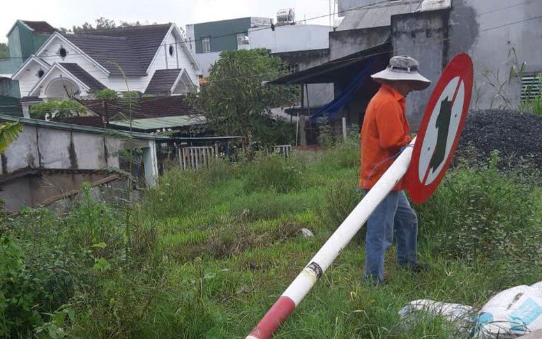 Loại bỏ ngay các biển báo giao thông không cần thiết