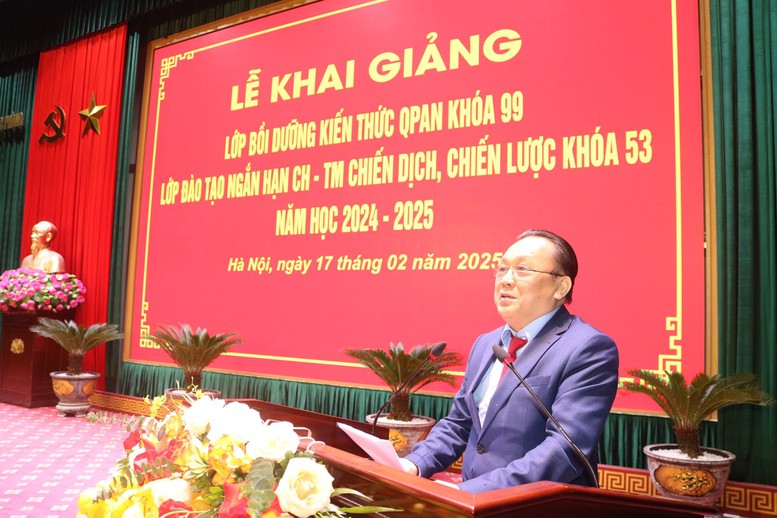 Học viện Quốc phòng khai giảng Lớp bồi dưỡng kiến thức quốc phòng, an ninh khóa 99 và Lớp đào tạo chỉ huy - tham mưu chiến dịch, chiến lược khóa 53- Ảnh 4.