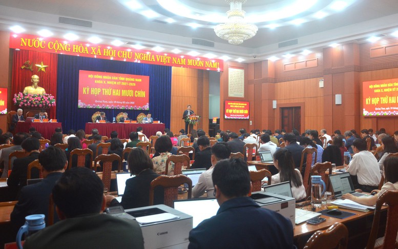Quảng Nam hỗ trợ thêm cho cán bộ lãnh đạo, quản lý nghỉ hưu trước tuổi