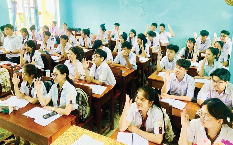 Con thương binh có được hỗ trợ chi phí học tập?