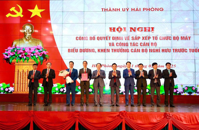 Hải Phòng thực hiện 'cách mạng' về tổ chức bộ máy với sự đồng thuận cao- Ảnh 1.