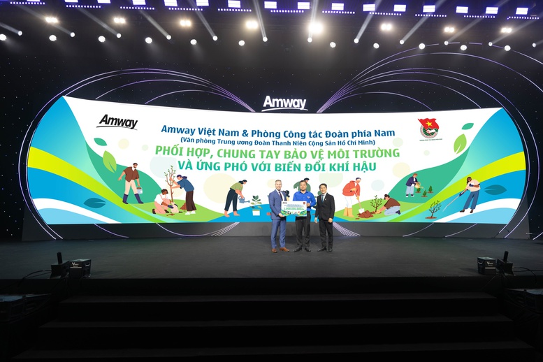 Amway Việt Nam ra mắt chiến lược 'Sống khỏe mạnh, sống hạnh phúc' tại Amway Expo 2025- Ảnh 1.