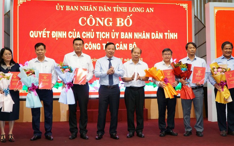 UBND tỉnh Long An công bố thành lập các cơ quan chuyên môn