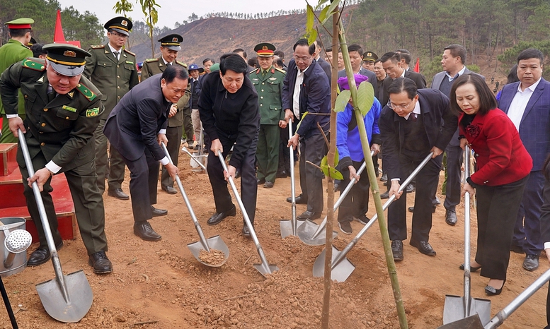 Phát động Tết trồng cây tại Lạng Sơn- Ảnh 2.