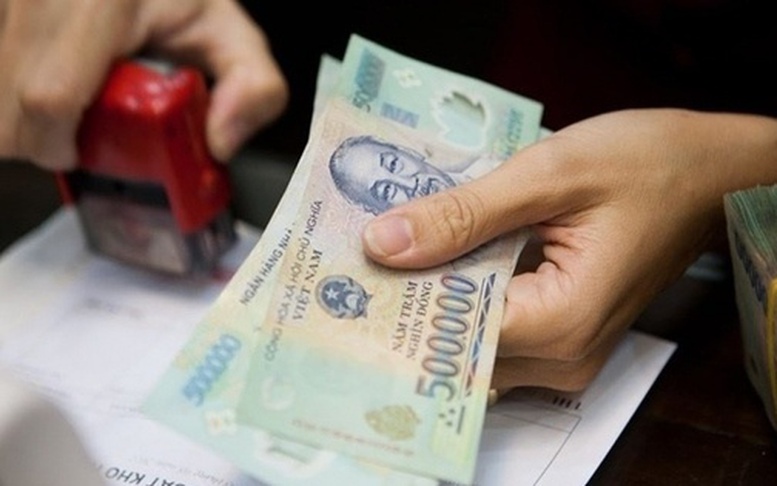 Có chi tiền thưởng cho người nghỉ hưu trước thời điểm đánh giá, xếp loại?