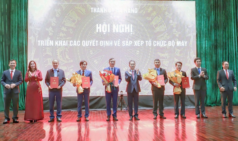 Đà Nẵng: Thành lập hai đảng bộ mới, hợp nhất Ban Tuyên giáo Thành ủy và Ban Dân vận Thành ủy- Ảnh 2.