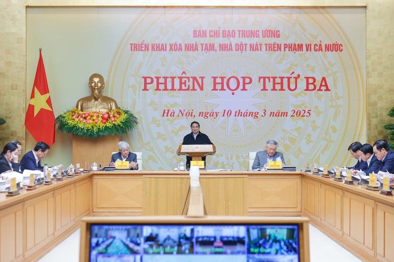 Thủ tướng chủ trì Phiên họp thứ 3 Ban Chỉ đạo Trung ương triển khai xóa nhà tạm, nhà dột nát- Ảnh 1.