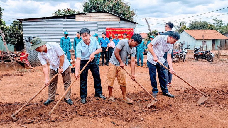 Tây Nguyên dồn lực xóa nhà tạm, dựng mái ấm kiên cố cho đồng bào- Ảnh 1.