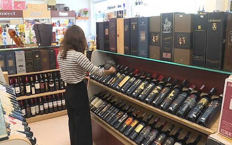 Dự kiến sửa đổi quy định về tem điện tử rượu và thuốc lá