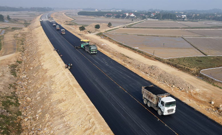 5 dự án thành phần cao tốc Bắc-Nam nỗ lực 'cán đích' trước ngày 30/4- Ảnh 1.