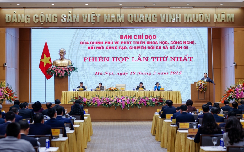 Thủ tướng chủ trì phiên họp Ban Chỉ đạo về phát triển khoa học, công nghệ, đổi mới sáng tạo, chuyển đổi số