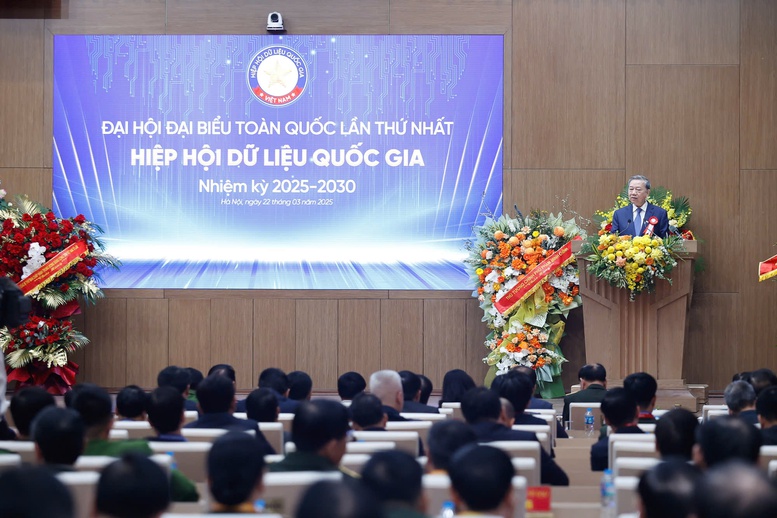 Tổng Bí thư Tô Lâm giao 7 nhiệm vụ quan trọng cho Hiệp hội Dữ liệu Quốc gia- Ảnh 2. Tổng Bí thư Tô Lâm giao 7 nhiệm vụ quan trọng cho Hiệp hội Dữ liệu Quốc gia- Ảnh 2.