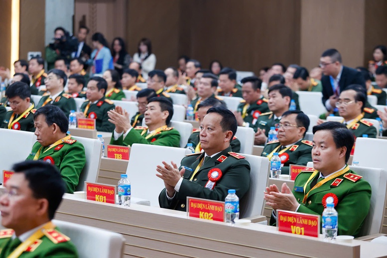 Tổng Bí thư Tô Lâm giao 7 nhiệm vụ quan trọng cho Hiệp hội Dữ liệu Quốc gia- Ảnh 4. Tổng Bí thư Tô Lâm giao 7 nhiệm vụ quan trọng cho Hiệp hội Dữ liệu Quốc gia- Ảnh 4.