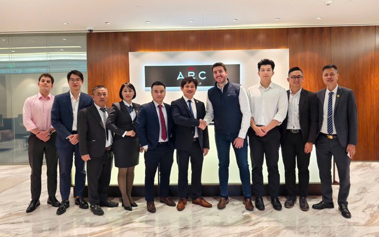 Chân dung 'nhà thiết kế' các chiến lược tài chính giúp doanh nghiệp châu Á IPO thành công tại Mỹ