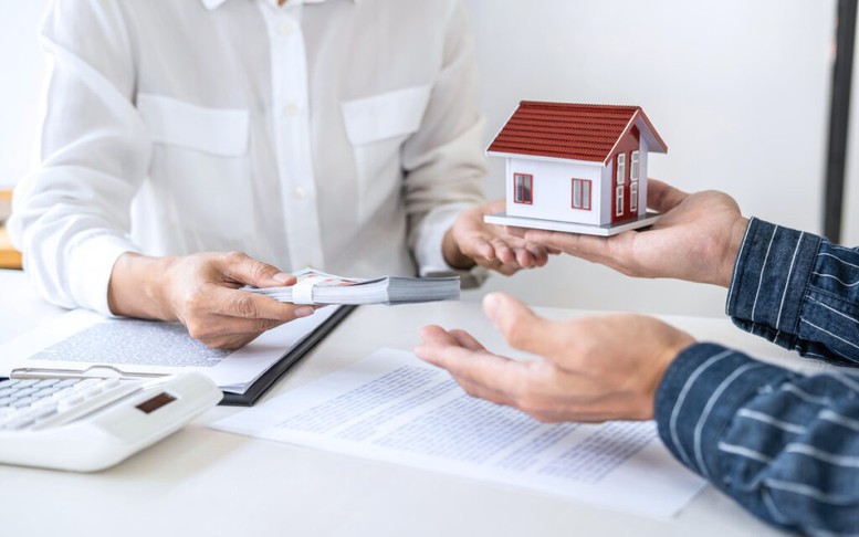 Đã kết hôn với người nước ngoài có được mua nhà ở xã hội?