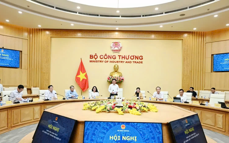 Đề xuất 5 nhóm chính sách lớn với Luật Thương mại điện tử