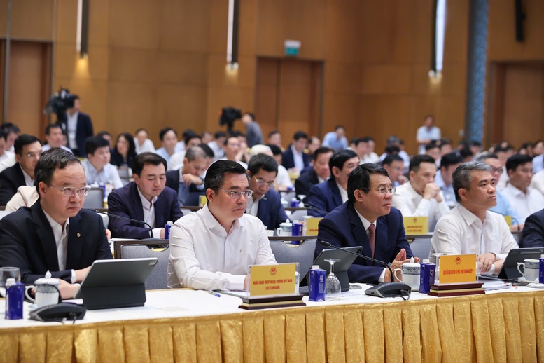 6 giải pháp trọng tâm để DNNN tiên phong chuyển đổi số, thúc đẩy tăng trưởng- Ảnh 2.