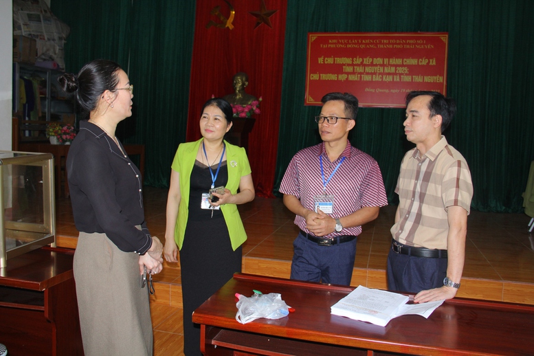 Thái Nguyên: Ngày đầu tiên bỏ phiếu, tỷ lệ cử tri đồng ý với phương án sắp xếp cấp xã, tỉnh đạt rất cao- Ảnh 1.