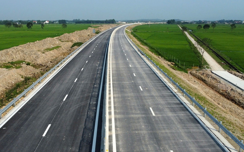 Cao tốc Bắc-Nam qua Hà Tĩnh trước giờ thông xe- Ảnh 2.