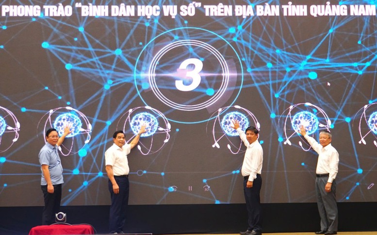 Quảng Nam phát động phong trào 'Bình dân học vụ số'