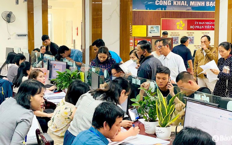 Phân công sửa đổi, bổ sung, ban hành VBQPPL kết thúc hoạt động của cấp huyện và tổ chức chính quyền địa phương 2 cấp