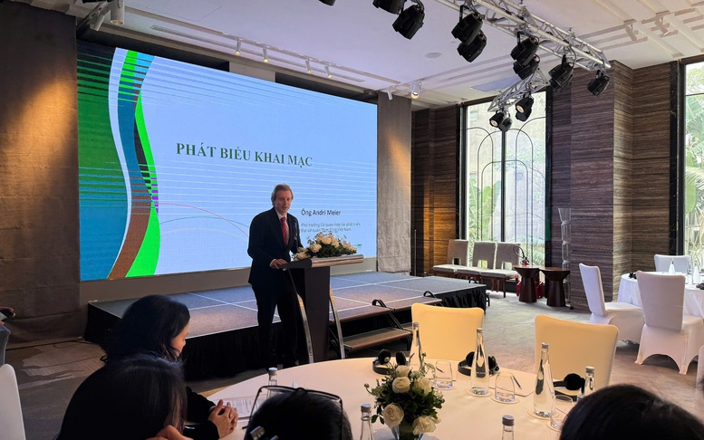 Nâng cao hiệu quả quản trị công ty hướng tới thông lệ quốc tế