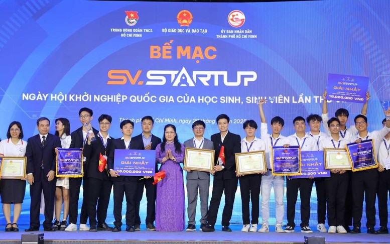 Thắp lửa khởi nghiệp: Hành trang mới cho thế hệ trẻ