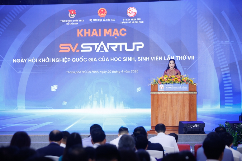 Thủ tướng: 'Thần tốc táo bạo' để đưa Việt Nam trở thành trung tâm đổi mới sáng tạo- Ảnh 4.
