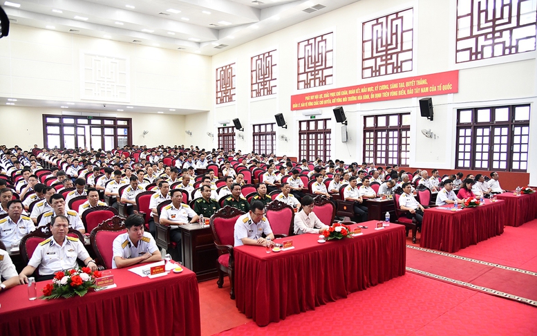 Quân chủng Hải quân gặp mặt kỷ niệm 70 năm Ngày thành lập