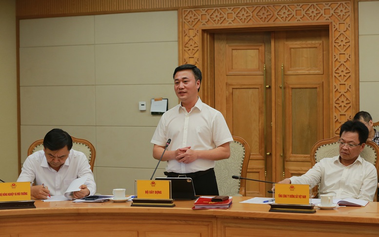 Dự thảo văn kiện phải xuyên suốt tư duy đổi mới của Đảng, mang tính hành động, khả thi, bám sát thực tiễn- Ảnh 2.