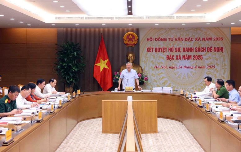 Xét duyệt hồ sơ, danh sách đề nghị đặc xá năm 2025- Ảnh 2.