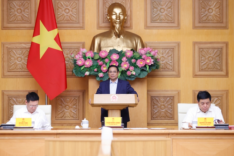 Hình ảnh 1 Thủ tướng nêu rõ, trong quá trình quản lý, chỉ đạo, điều hành từ đầu nhiệm kỳ tới nay, Chính phủ, Thủ tướng Chính phủ luôn quan tâm tham vấn, cầu thị lắng nghe, tiếp thu các ý kiến xác đáng, trong đó có ý kiến của các chuyên gia, nhà khoa học - Ảnh: VGP/Nhật Bắc