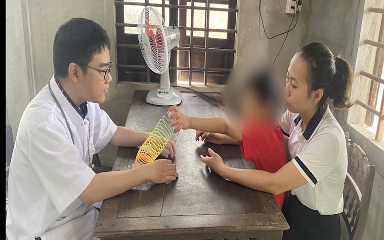 Cứu sống trẻ 7 tuổi bị viêm cơ tim tối cấp biến chứng nhờ kỹ thuật ECMO