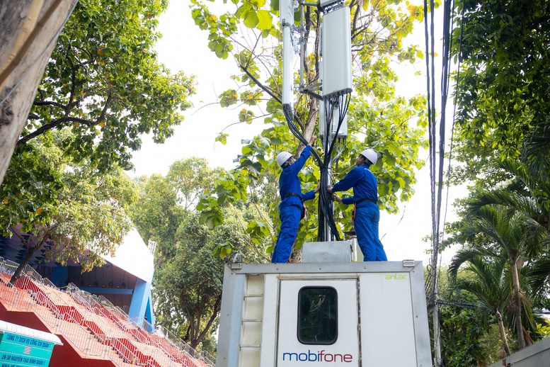 Đại lễ 30/4: MobiFone sẵn sàng bảo đảm liên lạc trên mọi miền Tổ quốc- Ảnh 1.