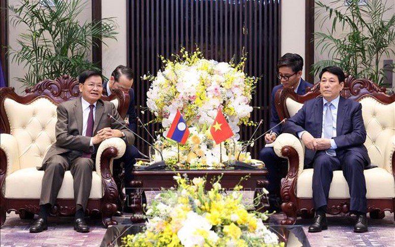 Chủ tịch nước Lương Cường tiếp Tổng Bí thư, Chủ tịch nước Lào Thongloun Sisoulith
