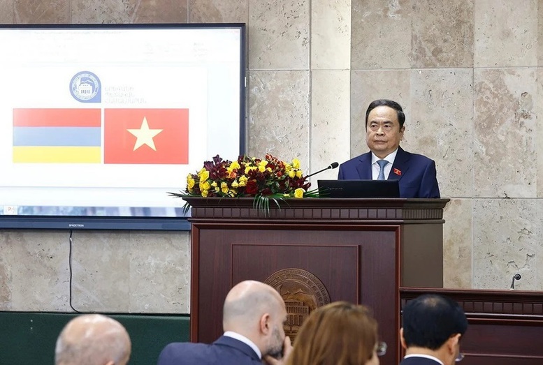 Chủ tịch Quốc hội Trần Thanh Mẫn thăm Đại học Tổng hợp Quốc gia Yerevan- Ảnh 1.