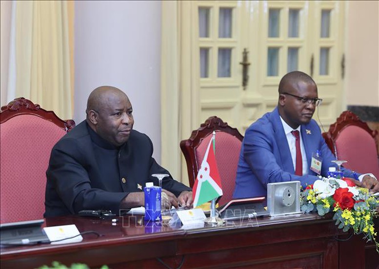 Chủ tịch nước Lương Cường hội đàm với Tổng thống Burundi Évariste Ndayishimiye- Ảnh 4.