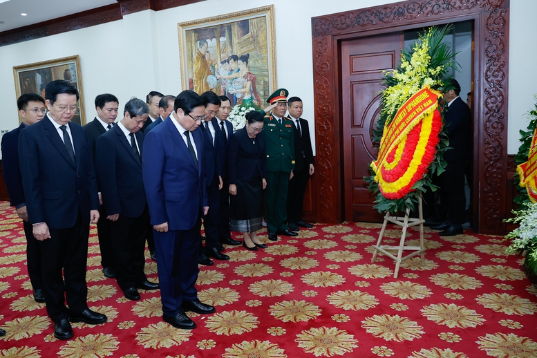 Lãnh đạo Đảng, Nhà nước viếng đồng chí Khamtay Siphandone- Ảnh 4.