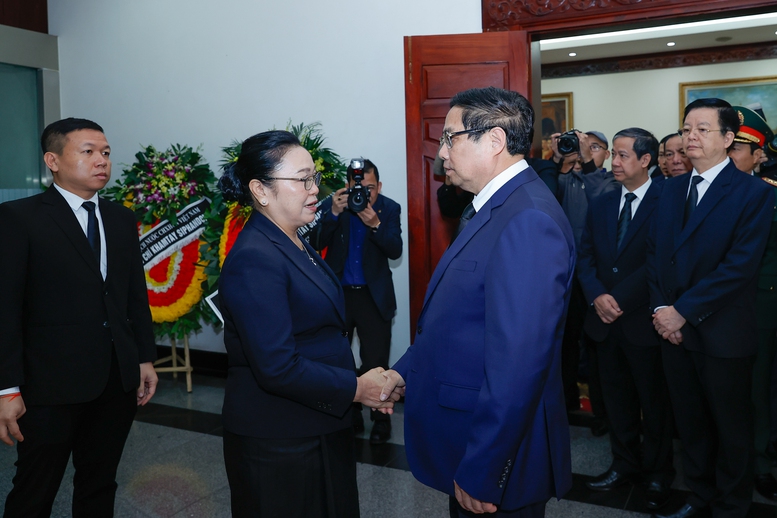 Lãnh đạo Đảng, Nhà nước viếng đồng chí Khamtay Siphandone- Ảnh 6.