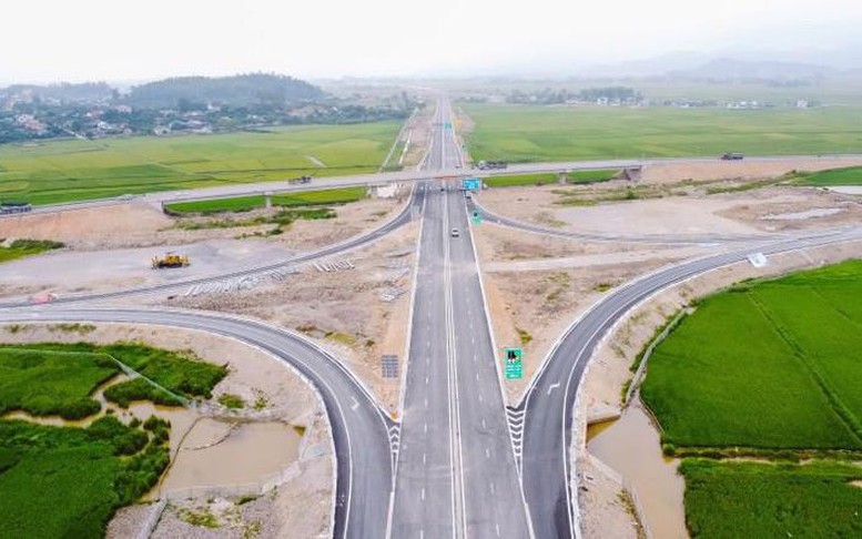 Hoàn thành dứt điểm giải phóng mặt bằng và cung cấp vật liệu, không để 