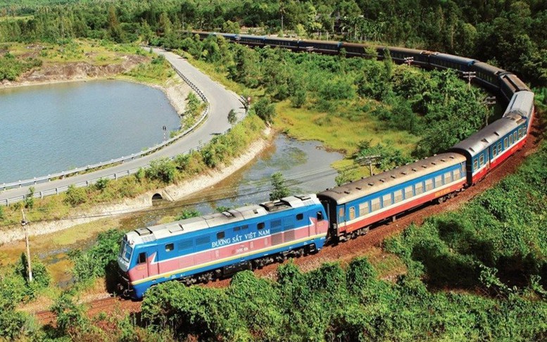 Thủ tướng chỉ đạo đẩy nhanh tiến độ dự án đường sắt Lào Cai - Hà Nội - Hải Phòng