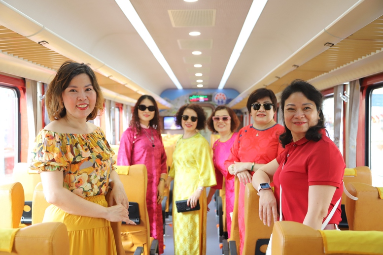 Khai trương đoàn tàu chất lượng cao 'Hoa Phượng đỏ' kết nối Hà Nội – Hải Phòng- Ảnh 5.