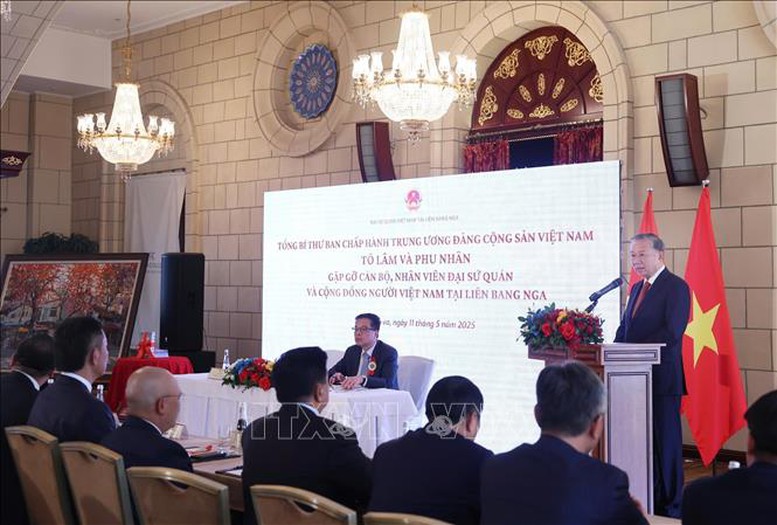 Tổng Bí thư Tô Lâm và Phu nhân gặp gỡ cộng đồng người Việt tại LB Nga- Ảnh 2.