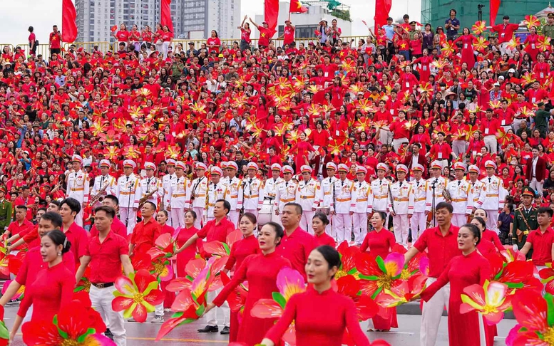 HẢI PHÒNG HẠ QUYẾT TÂM CHIẾN LƯỢC, TIẾN VÀO THỜI KỲ PHÁT TRIỂN 'BÙNG NỔ', VƯƠN TẦM KHU VỰC