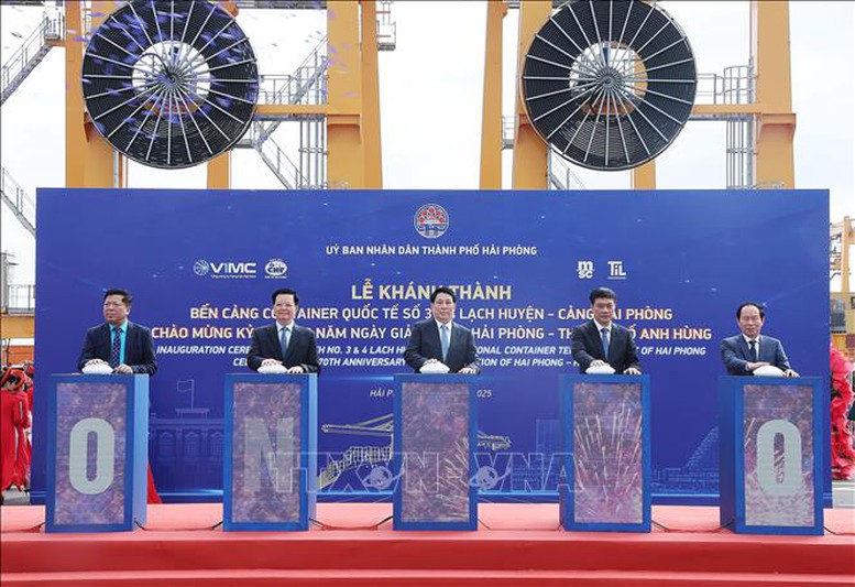 Chủ tịch nước Lương Cường dự khánh thành Bến cảng container quốc tế số 3 và 4 tại Hải Phòng- Ảnh 4.