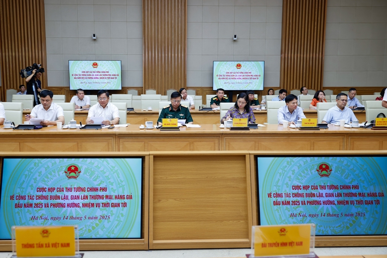 Thủ tướng: Lập tổ công tác đặc biệt, mở đợt cao điểm truy quét buôn lậu, hàng giả- Ảnh 6.
