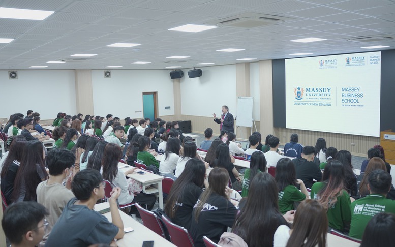 HSB ra mắt 2 ngành học 'tương lai': Định hình công dân toàn cầu thời đại mới