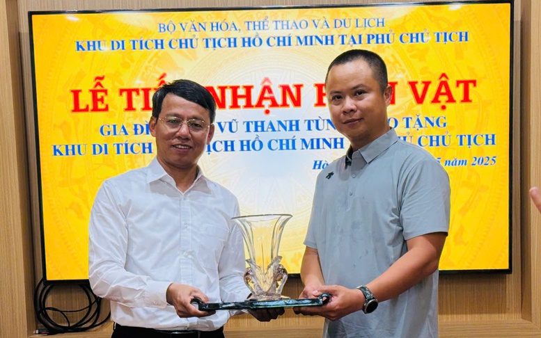 Khu Di tích Chủ tịch Hồ Chí Minh tại Phủ Chủ tịch tiếp nhận hiện vật