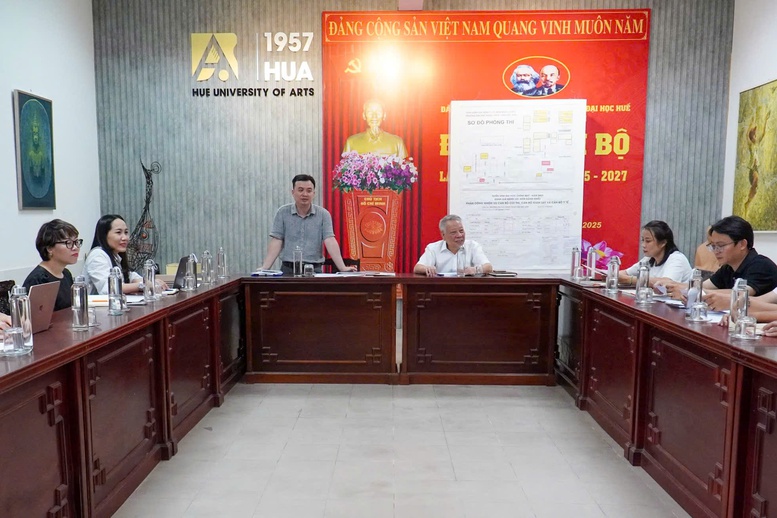 Cuộc thi vẽ tranh “Di sản văn hóa Việt Nam qua hội họa” lần thứ II đến với Cố đô Huế- Ảnh 1.